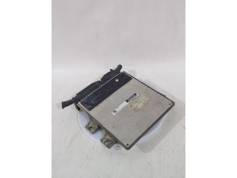 Recambio de centralita motor uce para rover 400 ii hatchback (rt) 414 si referencia OEM IAM NNN100743  