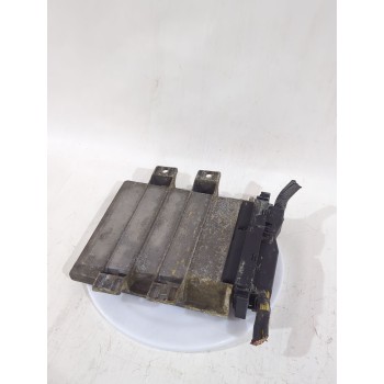 Recambio de centralita motor uce para rover 400 ii hatchback (rt) 414 si referencia OEM IAM NNN100743  