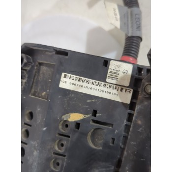 Recambio de caja reles / fusibles para rover 400 ii hatchback (rt) 414 si referencia OEM IAM YQE103210  