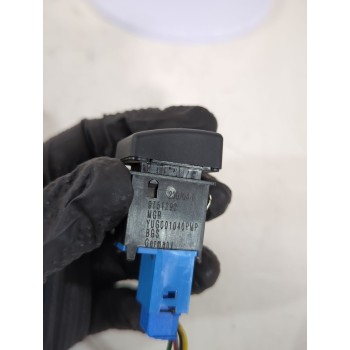 Recambio de interruptor para rover 400 ii hatchback (rt) 414 si referencia OEM IAM YUG001040PMP  