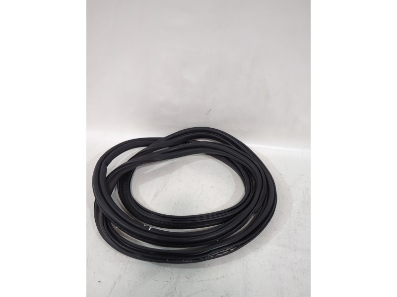 Recambio de goma contorno para peugeot 508 i (8d_) 2.0 bluehdi 150 referencia OEM IAM 9675807680  