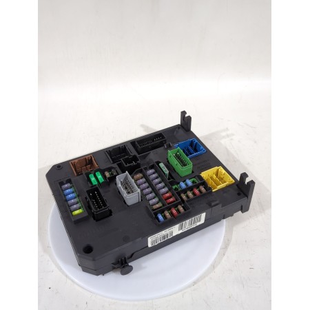 Recambio de caja reles / fusibles para peugeot 508 i (8d_) 2.0 bluehdi 150 referencia OEM IAM 980668798001  