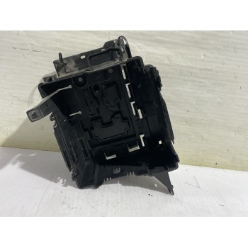 Recambio de soporte bateria para peugeot 207 confort referencia OEM IAM 9686203780  