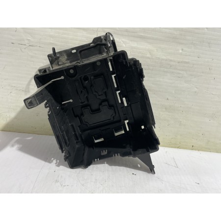 Recambio de soporte bateria para peugeot 207 confort referencia OEM IAM 9686203780  