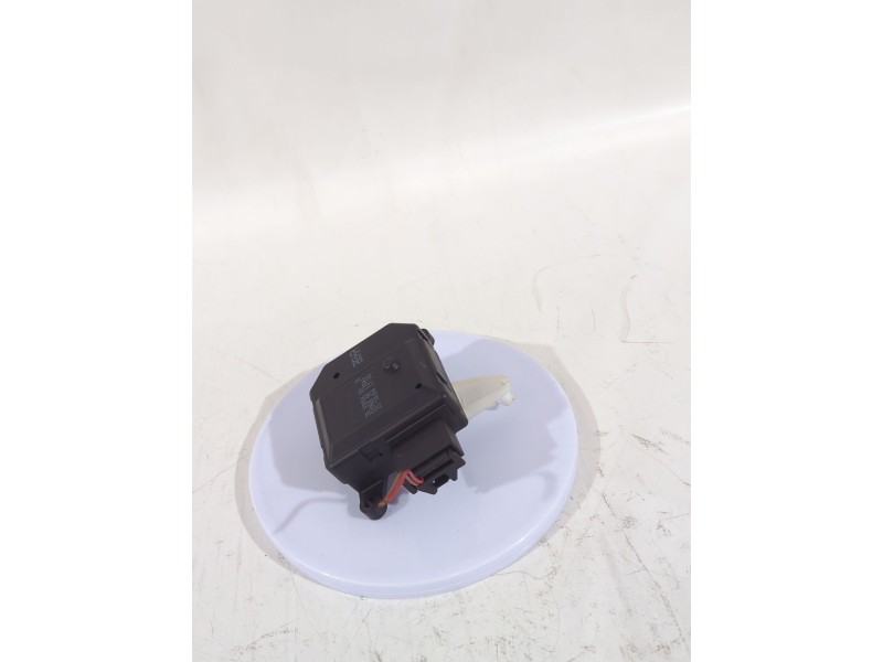 Recambio de motor apertura trampilla para citroën c4 i (lc_) 1.6 16v referencia OEM IAM 309370600B  