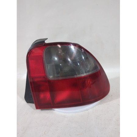 Recambio de piloto trasero derecho para rover 400 ii hatchback (rt) 414 si referencia OEM IAM XFB101040/F00R02S102  