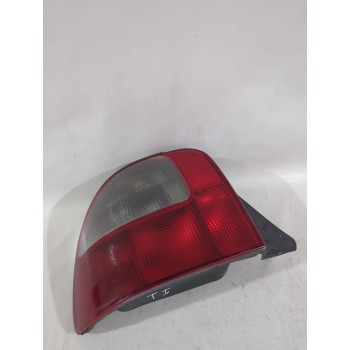 Recambio de piloto trasero izquierdo para rover 400 ii hatchback (rt) 414 si referencia OEM IAM XFB101050/S102R02F00  