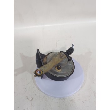 Recambio de claxon para rover 400 ii hatchback (rt) 414 si referencia OEM IAM YEB100820/E200884  