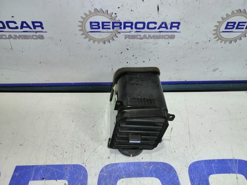 Recambio de rejilla aireadora para ssangyong kyron 2.0 referencia OEM IAM 6983009000  