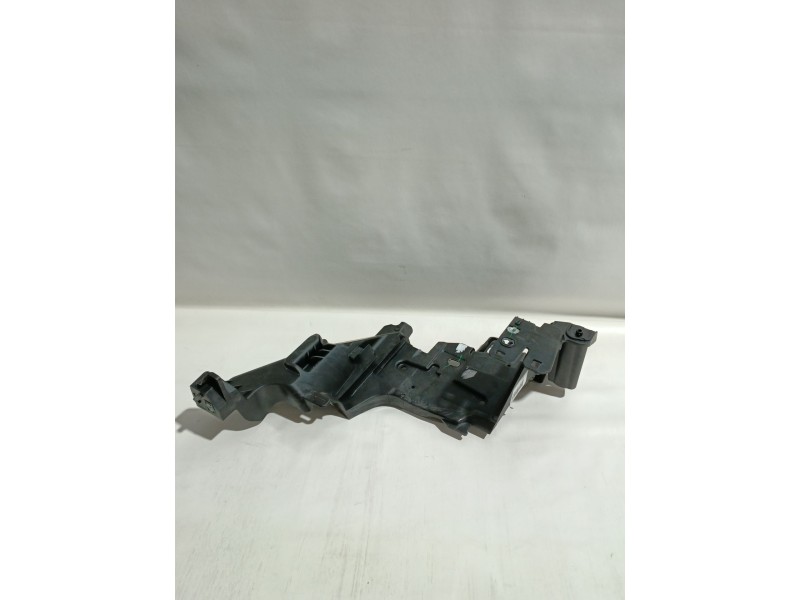 Recambio de soporte faro izquierdo para renault referencia OEM IAM 622232066R  
