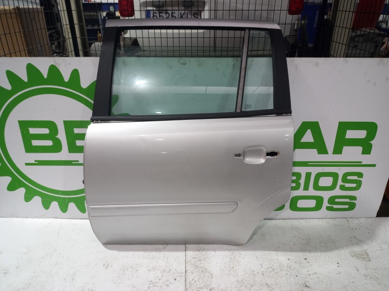Recambio de puerta trasera izquierda para opel zafira b cosmo referencia OEM IAM 124241  