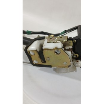 Recambio de cerradura puerta delantera izquierda para rover 400 ii hatchback (rt) 414 si referencia OEM IAM FUB102750  