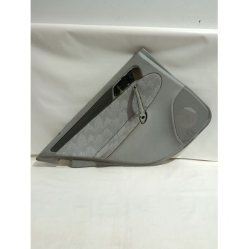 GUARNECIDO PUERTA TRASERA IZQUIERDA A2037302370 