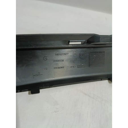 Recambio de moldura para peugeot referencia OEM IAM 1401072977  