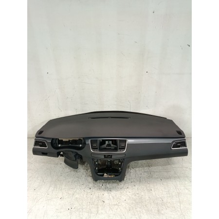 Recambio de salpicadero para peugeot 508 i (8d_) 2.0 bluehdi 150 referencia OEM IAM 8247X1  