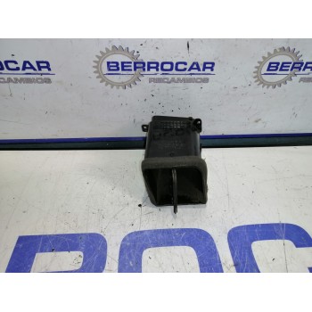 Recambio de rejilla aireadora para ssangyong kyron 2.0 referencia OEM IAM 6983009000  