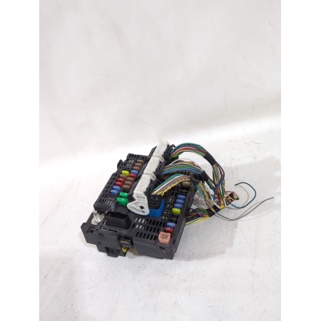 Recambio de caja reles / fusibles para peugeot 508 i (8d_) 2.0 bluehdi 150 referencia OEM IAM 9810296480  