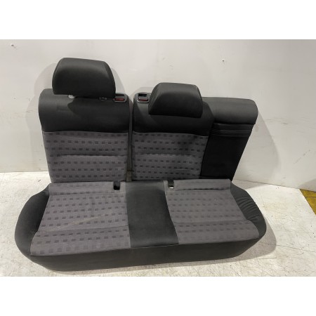 Recambio de asiento trasero para volkswagen passat berlina (3b3) advance referencia OEM IAM 3B9885321P  