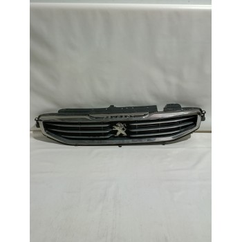 Recambio de rejilla paragolpes central para peugeot 508 i (8d_) 2.0 bluehdi 150 referencia OEM IAM 9807631180/9807631077  