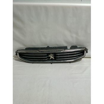 Recambio de rejilla paragolpes central para peugeot 508 i (8d_) 2.0 bluehdi 150 referencia OEM IAM 9807631180/9807631077  