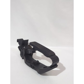 Recambio de pedal acelerador para mercedes-benz clase c (w203) c 200 kompressor (203.045) referencia OEM IAM A2033010001  