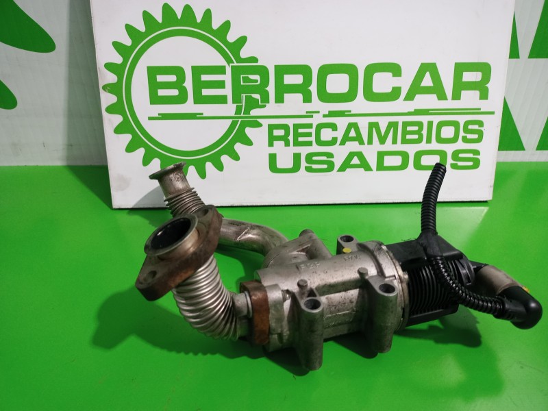 Recambio de valvula egr para opel zafira b 1.9 cdti cat (z 19 dtl) referencia OEM IAM 55194734  