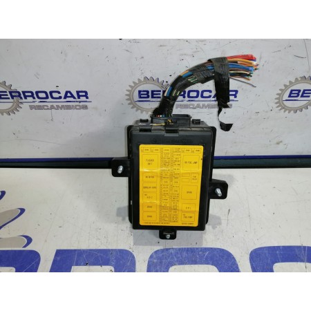 Recambio de caja reles / fusibles para ssangyong kyron 2.0 referencia OEM IAM 8216009601  
