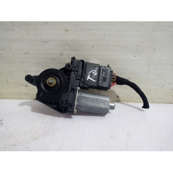 Recambio de motor elevalunas trasero derecho para volkswagen passat berlina (3b3) advance referencia OEM IAM 0130821696  