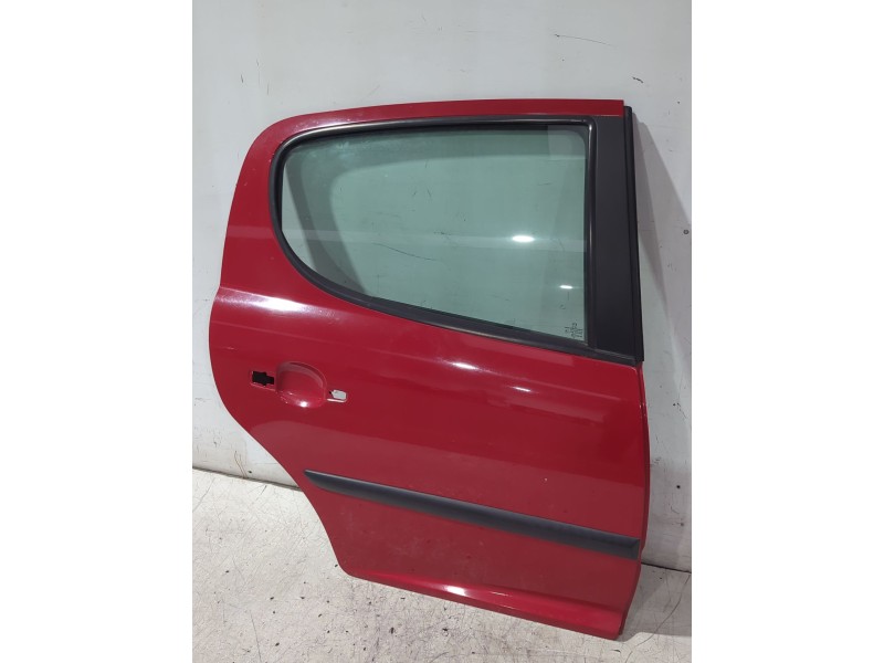 Recambio de puerta trasera derecha para peugeot 207/207+ (wa_, wc_) 1.4 hdi referencia OEM IAM 9008S6  