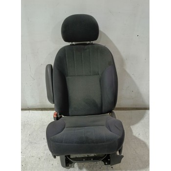 ASIENTO DELANTERO IZQUIERDO 