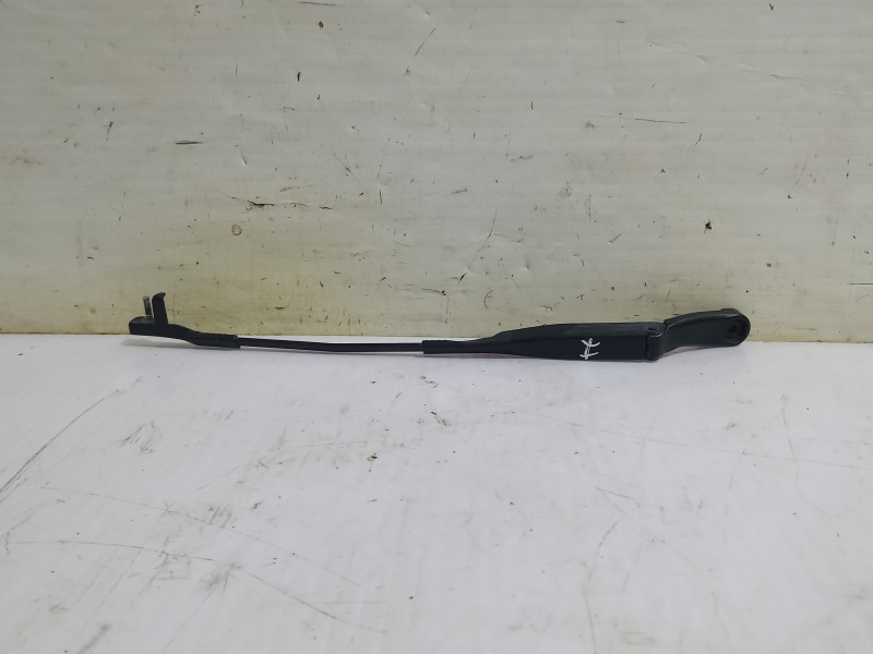 Recambio de brazo limpia delantero izquierdo para volkswagen passat berlina (3b3) advance referencia OEM IAM 3B1955409B  