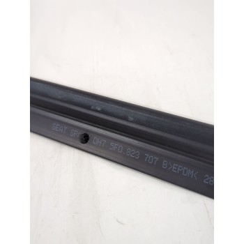Recambio de goma capot para » otros... modelos referencia OEM IAM 5F0823707B5  