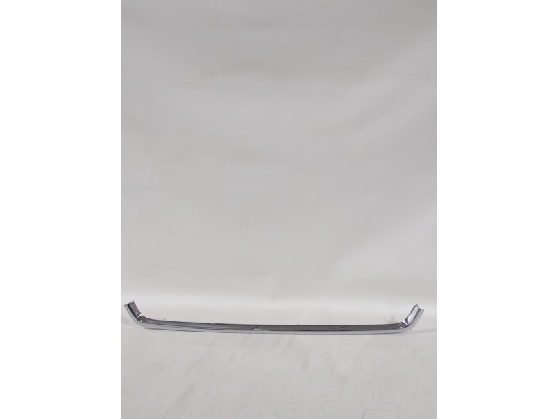 Recambio de moldura para mitsubishi referencia OEM IAM 6400C961  