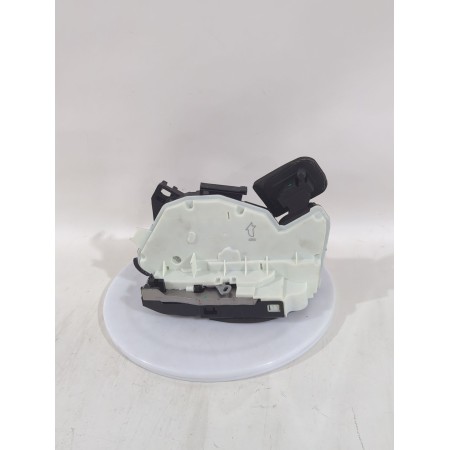 Recambio de cerradura puerta trasera izquierda para  referencia OEM IAM 6RD839015A  