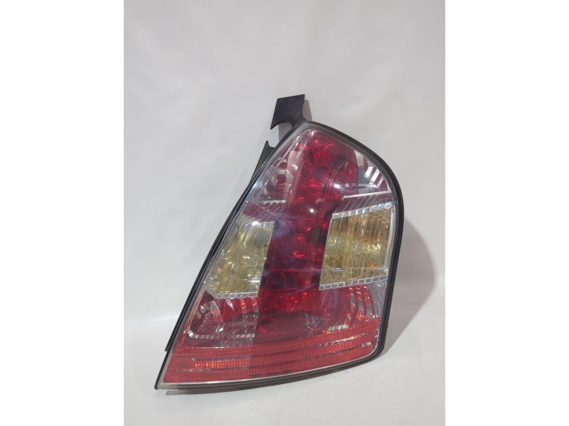 Recambio de piloto trasero derecho para fiat stilo (192_) 1.4 16v (192axh1b, 192bxh1b) referencia OEM IAM 0000046758985/46823705