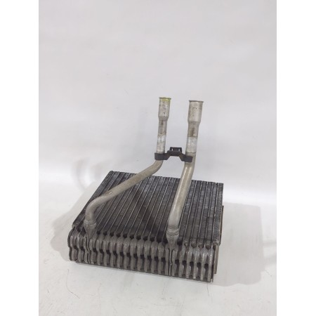 Recambio de evaporador aire acondicionado para ford fusion (ju_) 1.6 referencia OEM IAM 1206933  