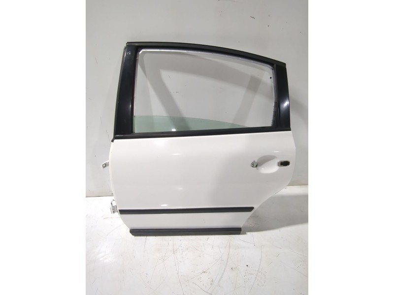 Recambio de puerta trasera izquierda para volkswagen passat b5.5 (3b3) 1.9 tdi referencia OEM IAM 3B5833051AB  