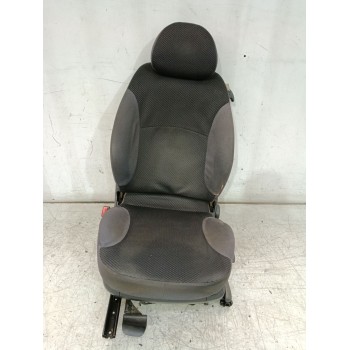 ASIENTO DELANTERO IZQUIERDO 