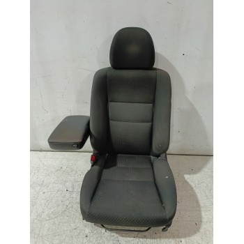ASIENTO DELANTERO IZQUIERDO 