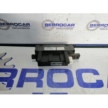 Recambio de mando climatizador para ssangyong kyron 2.0 referencia OEM IAM 6870009020  