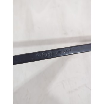 Recambio de brazo limpia delantero izquierdo para fiat doblo cargo (263_) 1.3 d multijet referencia OEM IAM 51868147  