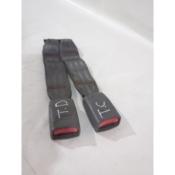 Recambio de enganche cinturon trasero central para daewoo kalos sedán (klas) 1.4 referencia OEM IAM CPF4540  