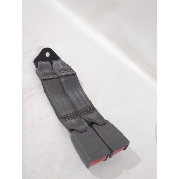 Recambio de enganche cinturon trasero central para daewoo kalos sedán (klas) 1.4 referencia OEM IAM CPF4540  