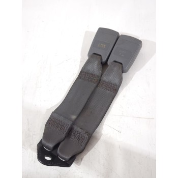 Recambio de enganche cinturon trasero central para daewoo kalos sedán (klas) 1.4 referencia OEM IAM CPF4540  