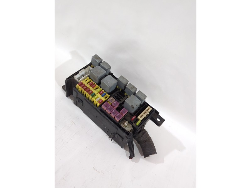 Recambio de caja reles / fusibles para daewoo kalos sedán (klas) 1.4 referencia OEM IAM 96539834  