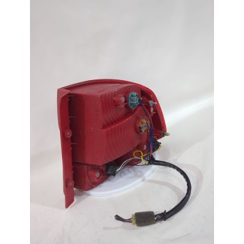 Recambio de piloto trasero izquierdo para daewoo kalos sedán (klas) 1.4 referencia OEM IAM 96540268/082221909L  