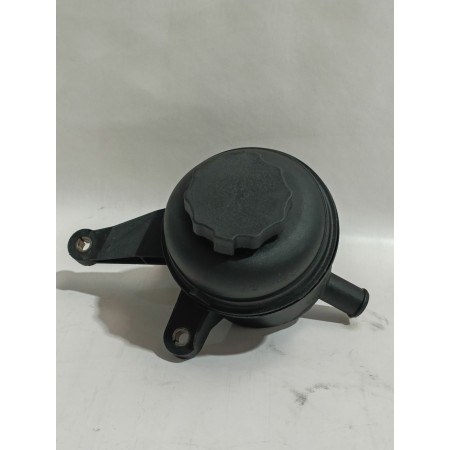 Recambio de deposito servo para mercedes-benz clase c (w203) c 200 cdi (203.007) referencia OEM IAM A2934600083  
