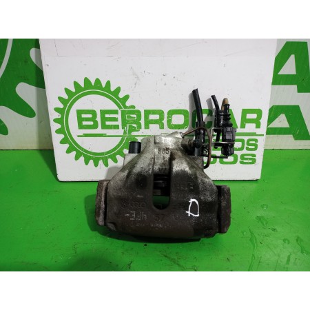 Recambio de pinza de freno delantera derecha para audi a6 berlina (4f2) 2.4 referencia OEM IAM 4B0615124  