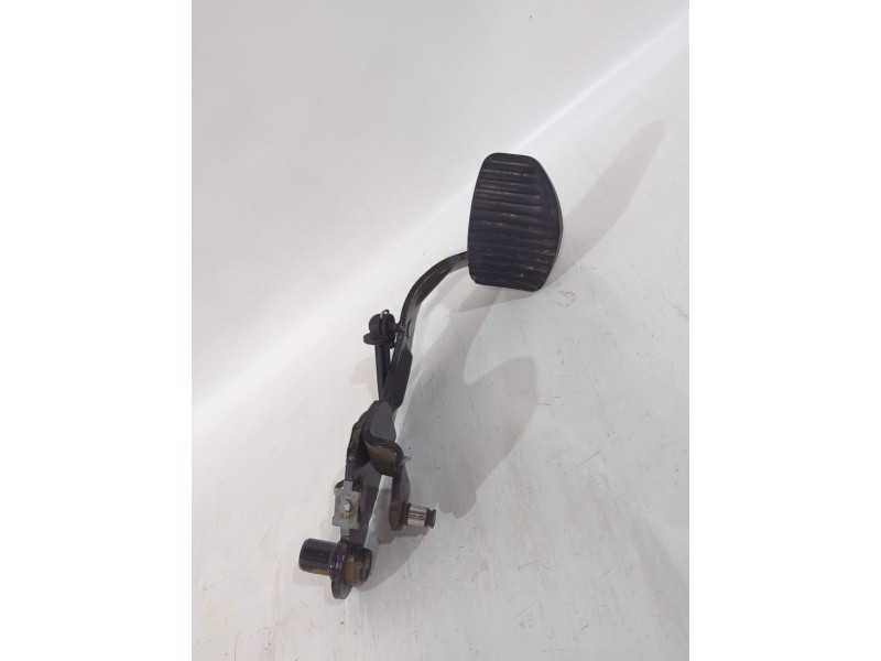 Recambio de pedal embrague para citroën jumpy ii furgoneta 1.6 hdi 90 16v referencia OEM IAM 2127Z1/14401878A  