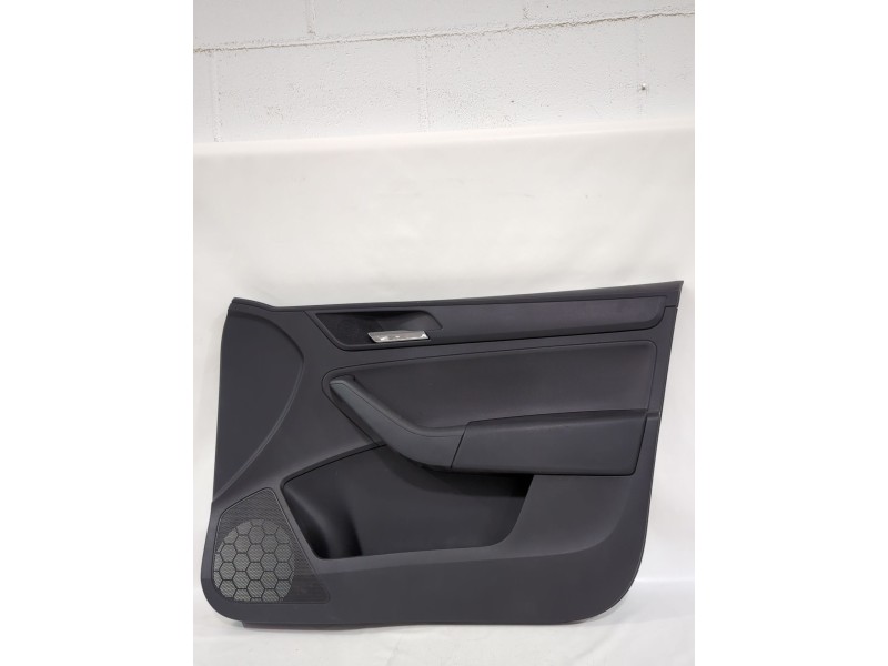 Recambio de guarnecido puerta delantera derecha para seat toledo iv (kg3) 1.2 tsi referencia OEM IAM 5JBSEC012CCI  